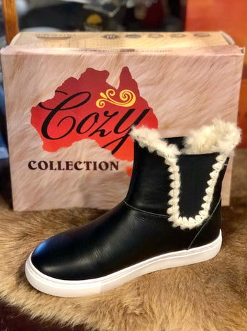 Sheepskin lined winter boots top